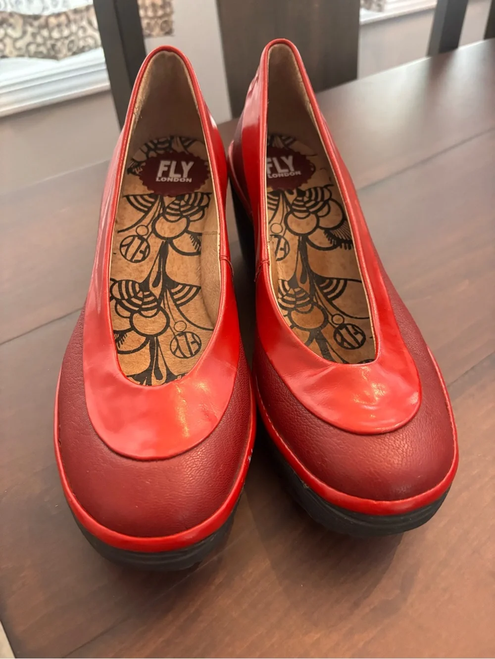 Fly London Women’s Two-Tone Red Platform Flats size 39 (8.5)